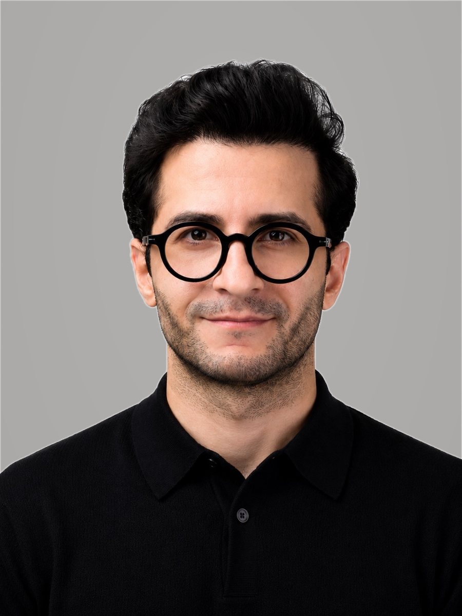 Noor, Barber für Herrenhaarschnitte und Bart bei Studio Haco Hamburg